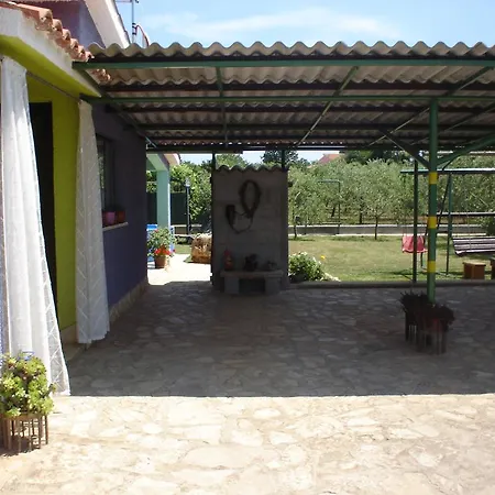Apartment Nella *